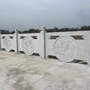 临沂芝麻白河道栏杆 石材栏杆