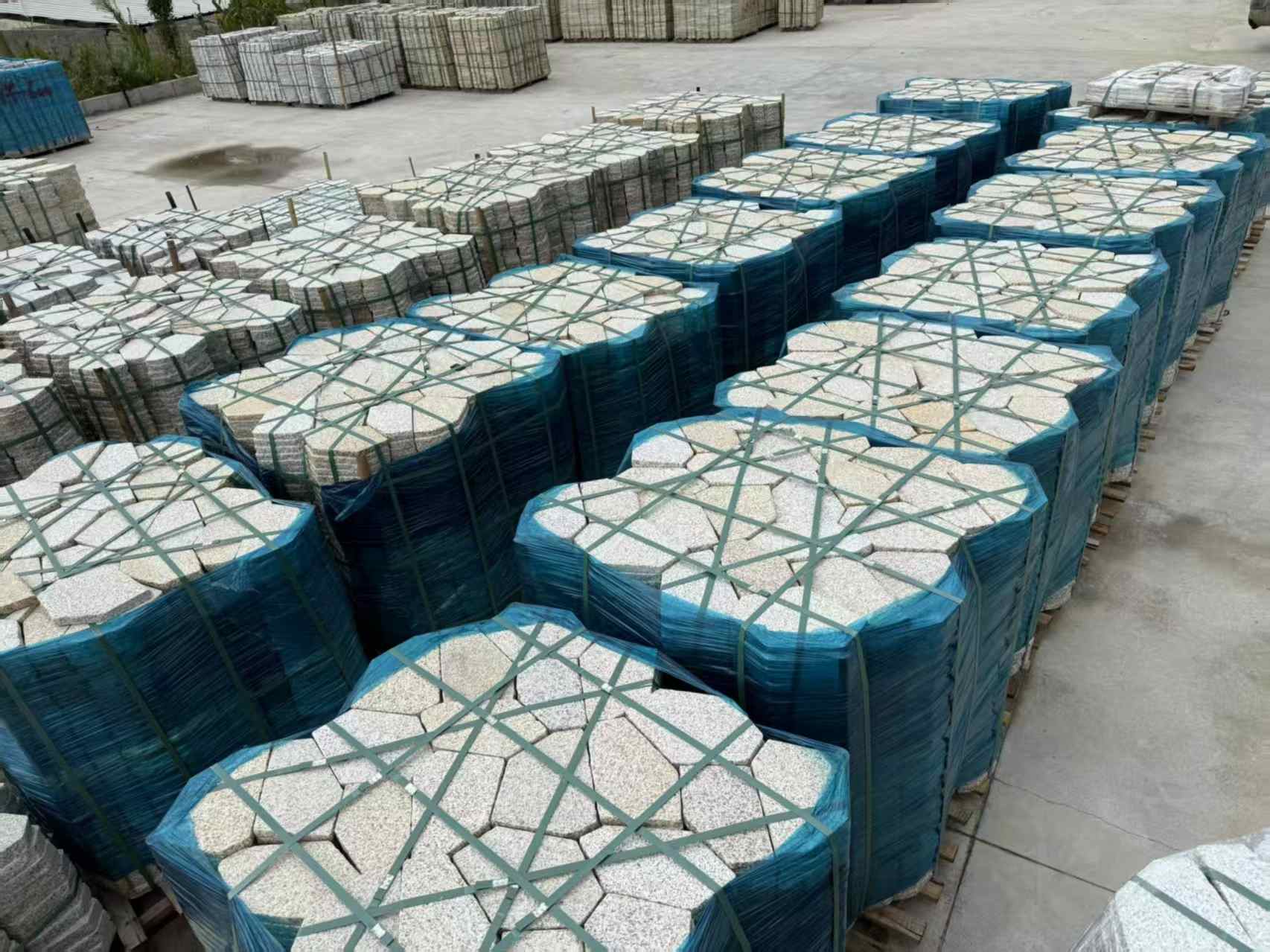临沂黄金麻冰裂纹 碎拼