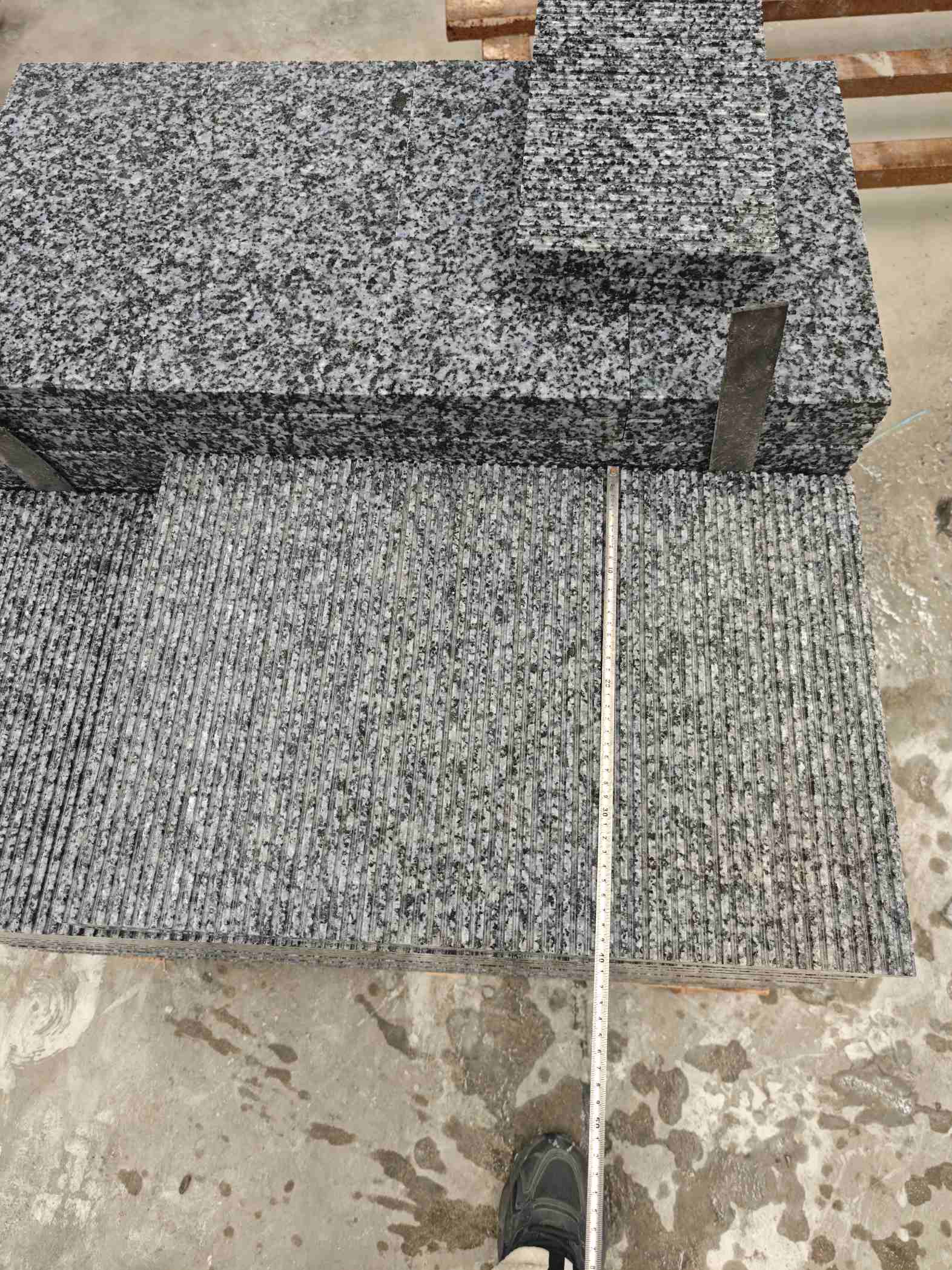 临沂芝麻黑拉丝面