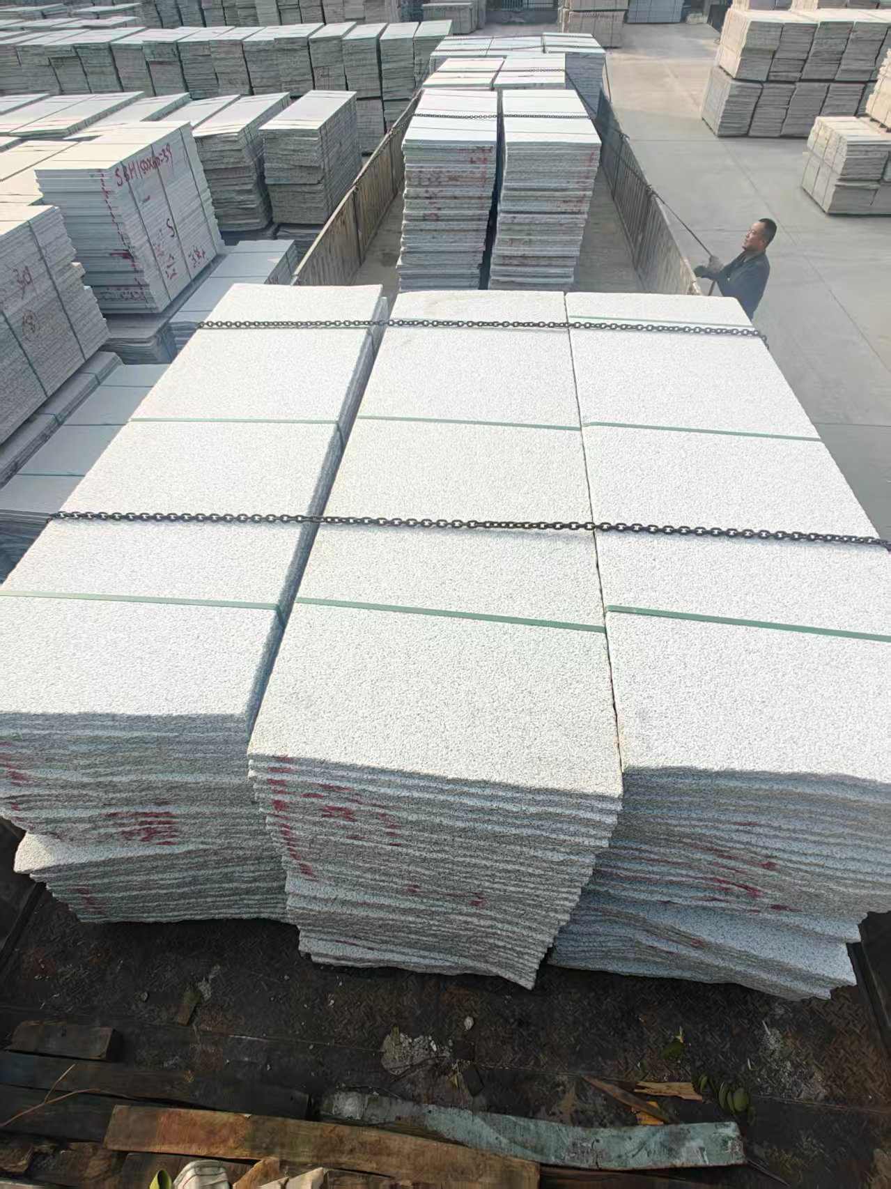 临沂芝麻白毛板，石材毛板